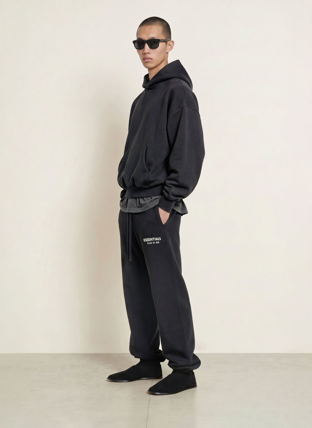 ESSENTIALS - FEAR OF GOD Unisex Hoodie - Black