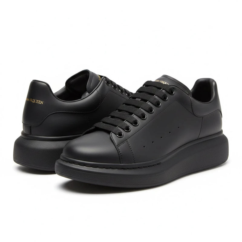 Alexander McQueen Oversized Sneaker – Black Luxury Craftsmanship & Urban Style