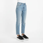 Alexander McQueen Oversized Sneaker – Black/white Luxury Craftsmanship & Urban Style