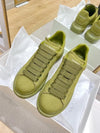 Alexander McQueen Oversized Sneaker – Olive Green Luxury Craftsmanship & Urban Style