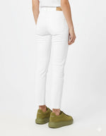 Alexander McQueen Oversized Sneaker – Olive Green Luxury Craftsmanship & Urban Style