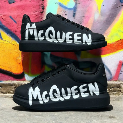 Alexander McQueen Oversized Graffiti Sneakers Nero