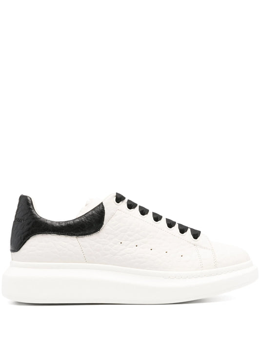 Alexander McQueen Sneakers Oversized in Pelle – Beige Mandorla