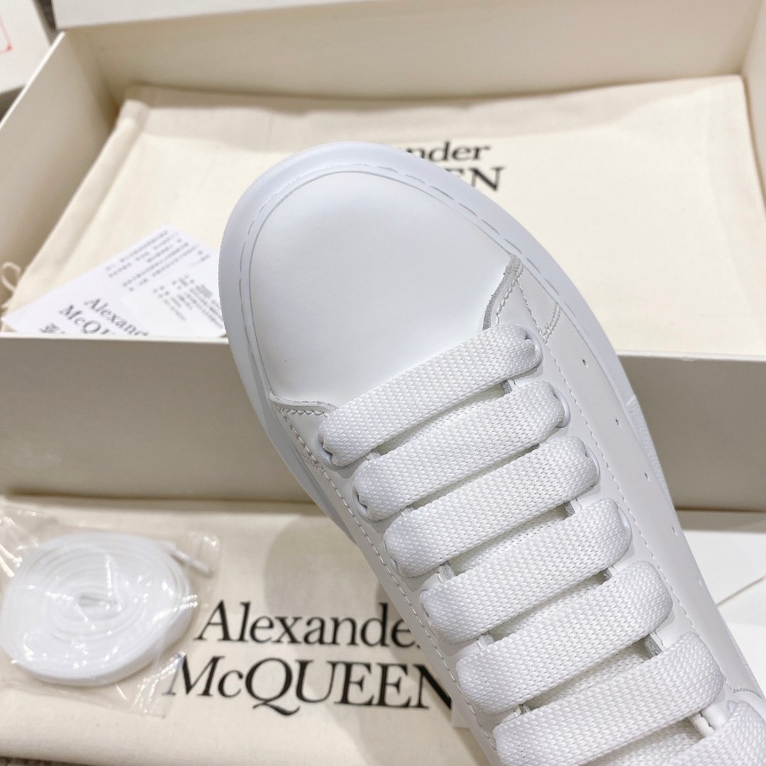 Alexander McQueen Oversized Sneaker – White/paris Luxury Craftsmanship & Urban Style