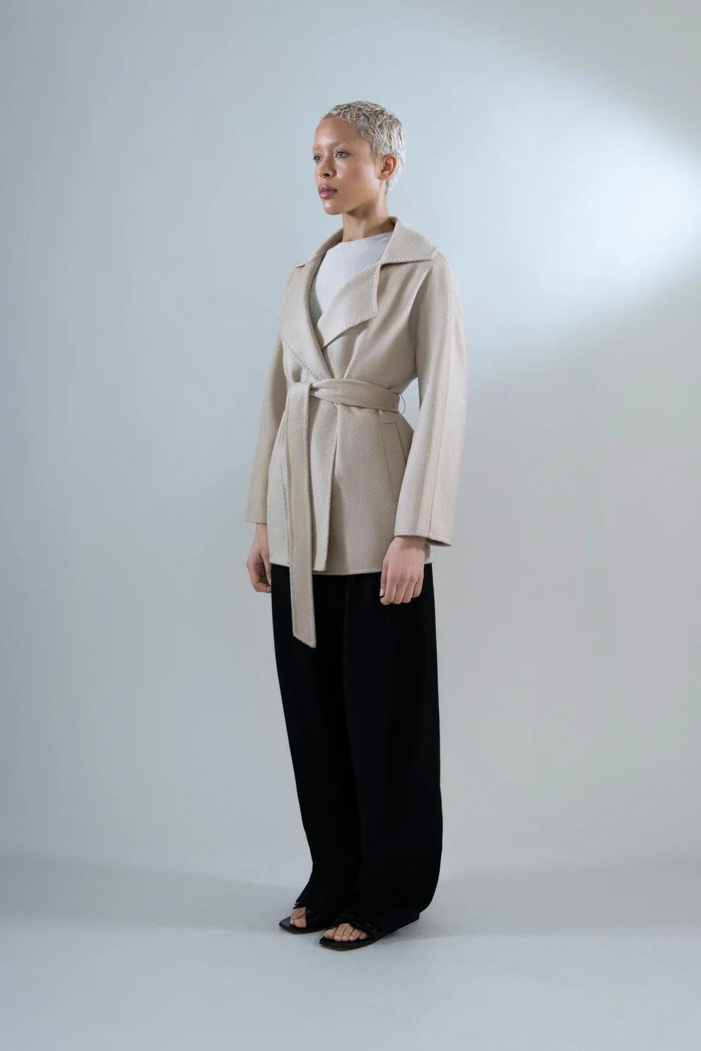 Sara Coat in Cashmere